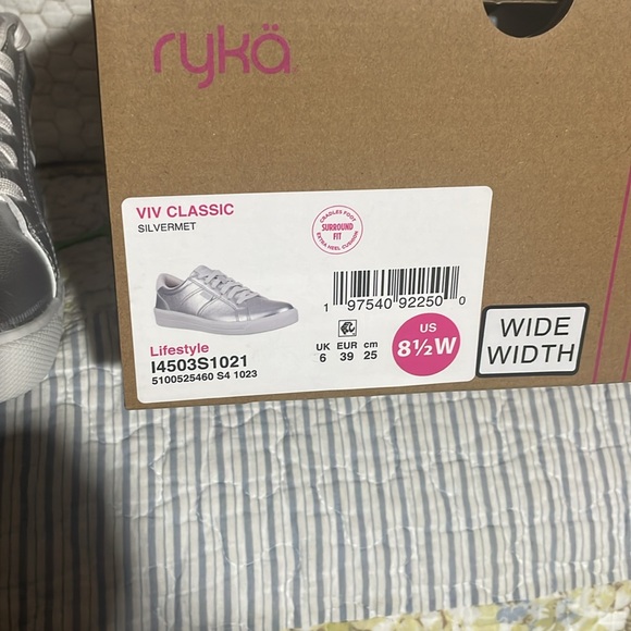 RYKA Made for US. Slip on this silver pair and look cool and go chill - Picture 6 of 6